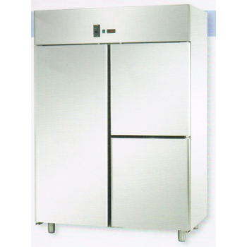 ARMADIO STATICO GN 2/1 IN ACCIAIO INOX CON 1 PORTA E 2 SPORTELLI E ALLESTIMENTO CARNE - Temperatura 0 / 10 C