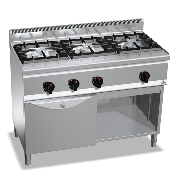 CUCINA A GAS 3 FUOCHI IN LINEA SU FORNO A GAS GN 1/1 - PROFONDITÀ 60 cm