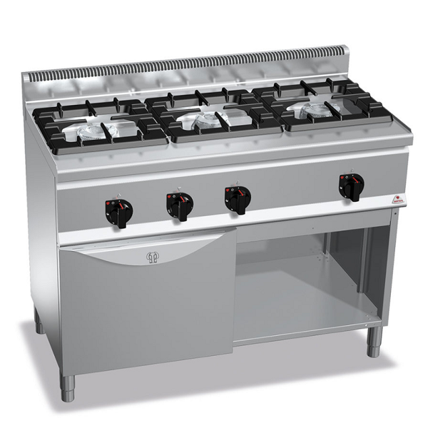 CUISINIÈRE À GAZ 3 FEUX EN LIGNE SUR FOUR À GAZ GN 1/1 - PROFONDEUR 60 cm CUISINIÈRE À GAZ 3 FEUX EN LIGNE SUR FOUR À GAZ GN 1/1 - PROFONDEUR 60 cm